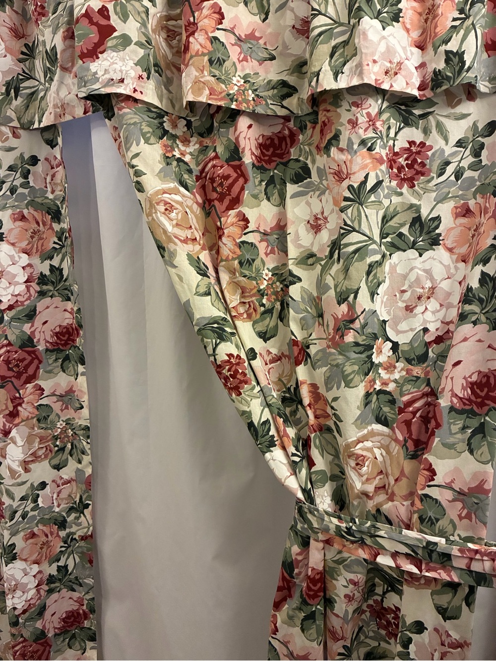 Croscill Rose Arbor Fabric Shower Curtain Double Swag Valance In Package